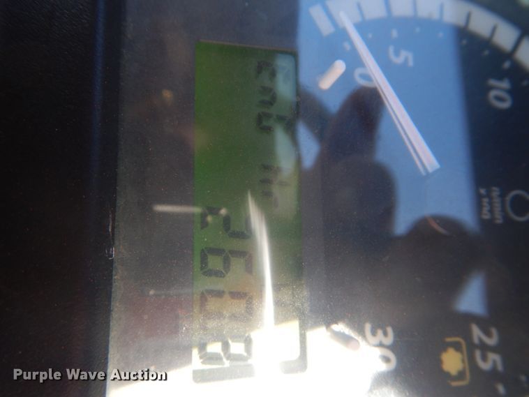 image for item DI2351 2018 John Deere 4066R MFWD tractor