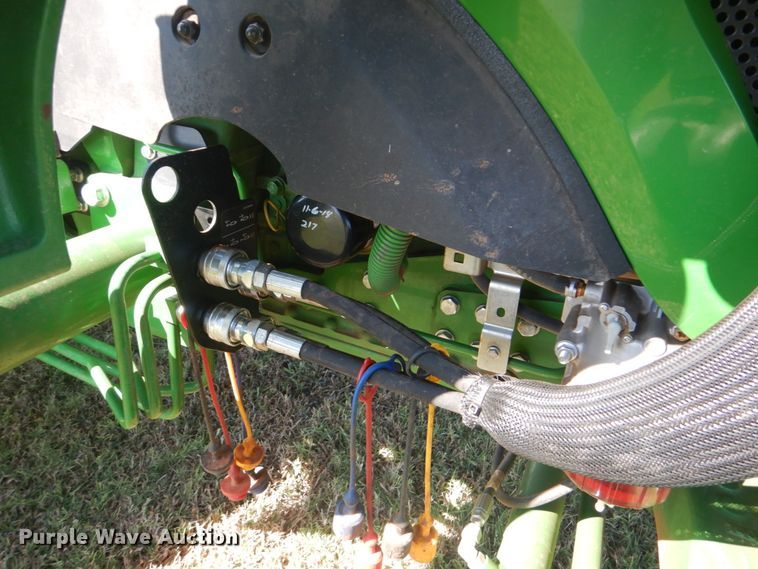 image for item DI2351 2018 John Deere 4066R MFWD tractor