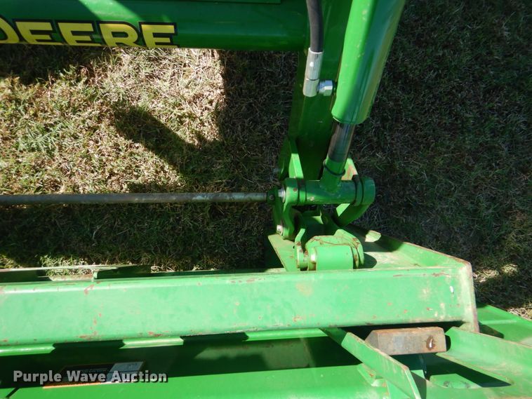 image for item DI2351 2018 John Deere 4066R MFWD tractor