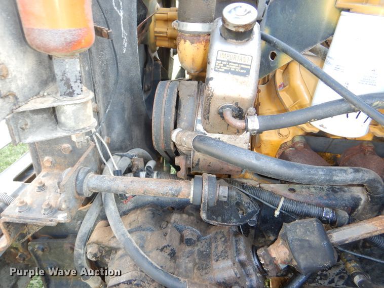 image for item DI2546 1981 International applicator truck
