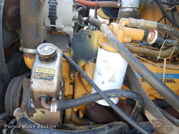 image for item DI2546 1981 International applicator truck