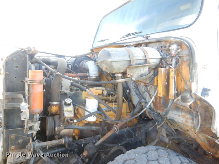 image for item DI2546 1981 International applicator truck