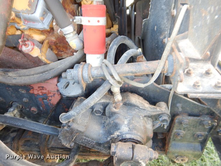 image for item DI2546 1981 International applicator truck