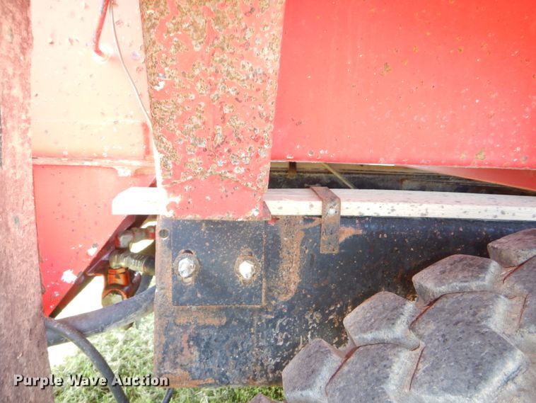 image for item DI2546 1981 International applicator truck