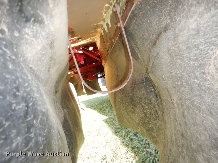 image for item DI2546 1981 International applicator truck