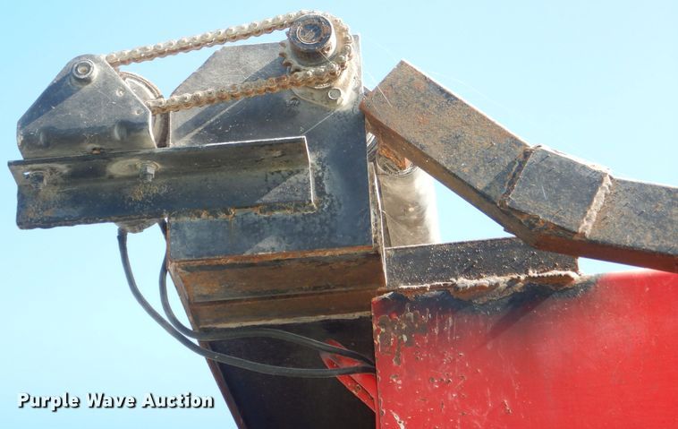 image for item DI2546 1981 International applicator truck