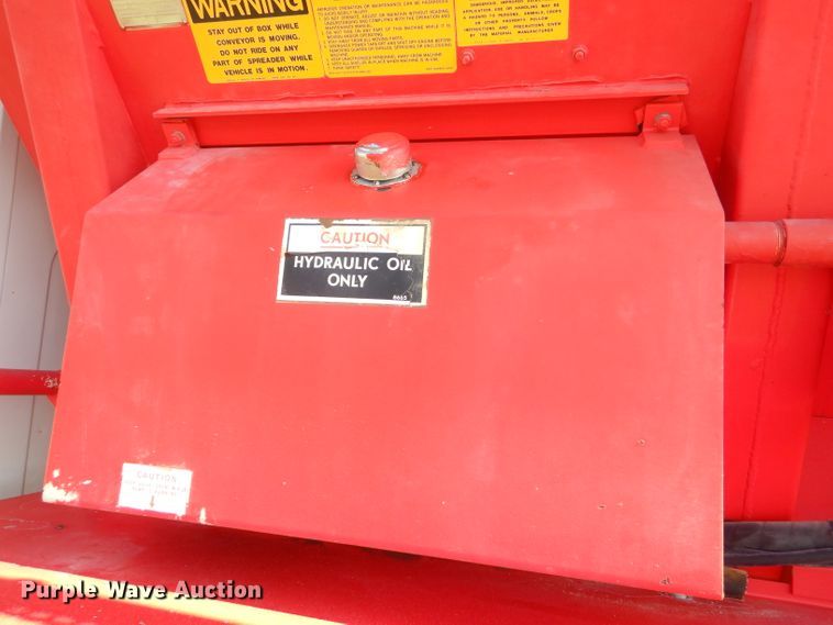 image for item DI2546 1981 International applicator truck