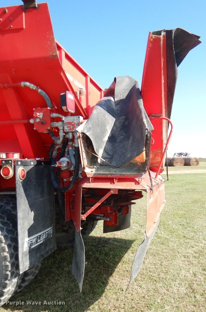 image for item DI2546 1981 International applicator truck