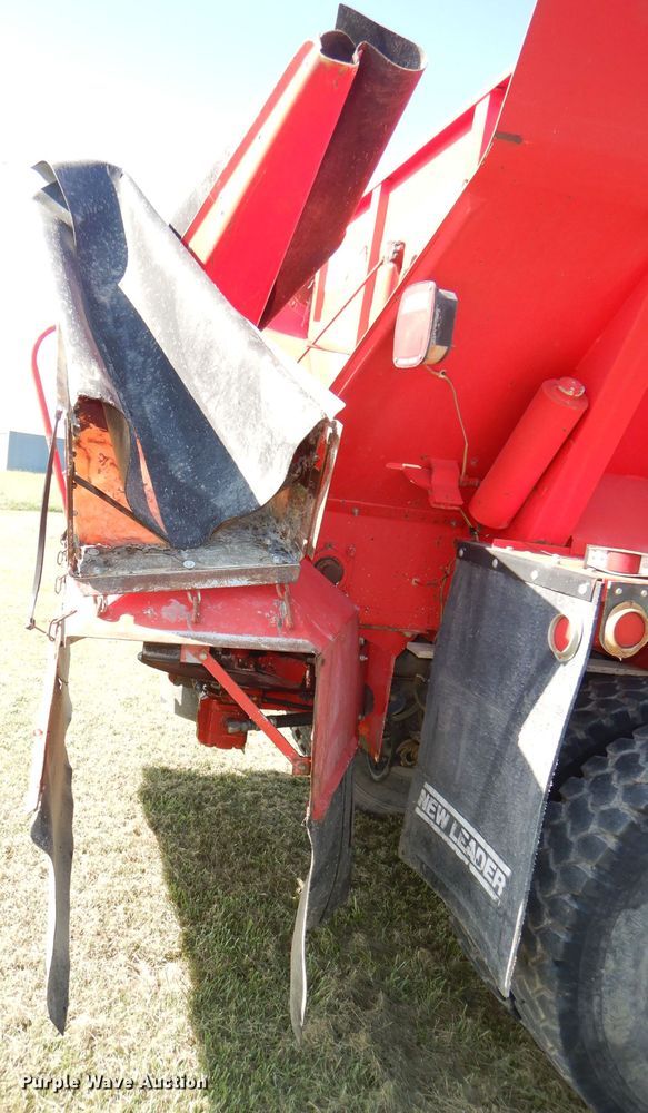 image for item DI2546 1981 International applicator truck