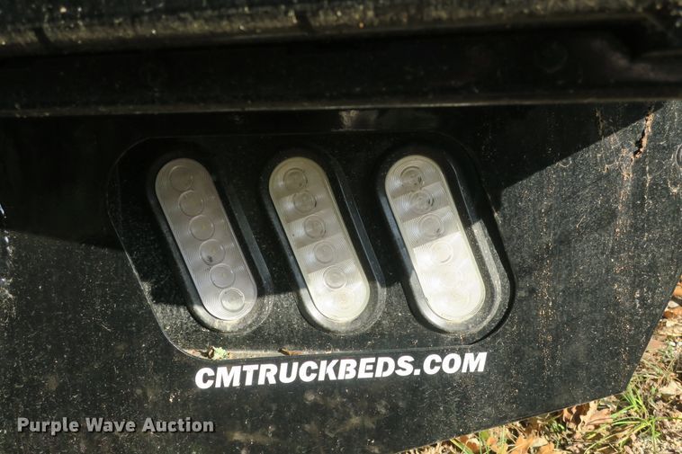 image for item EA9412 CM SZ029638 hydraulic bale bed