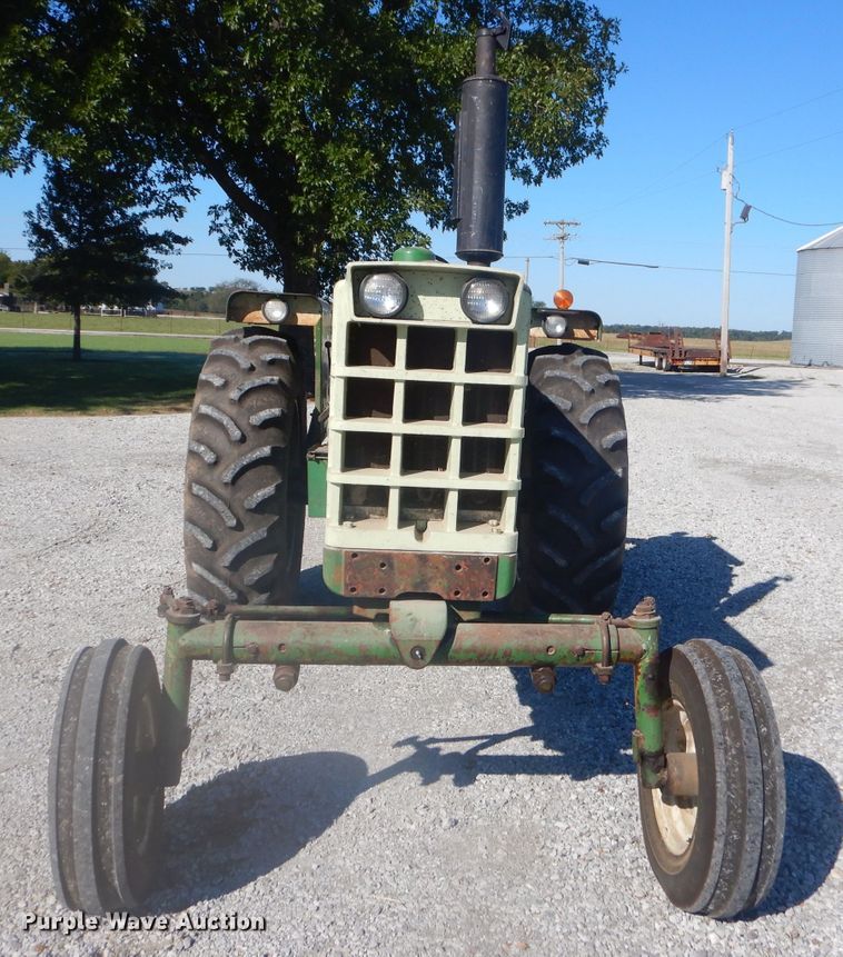 image for item EY9283 Oliver 1655 tractor
