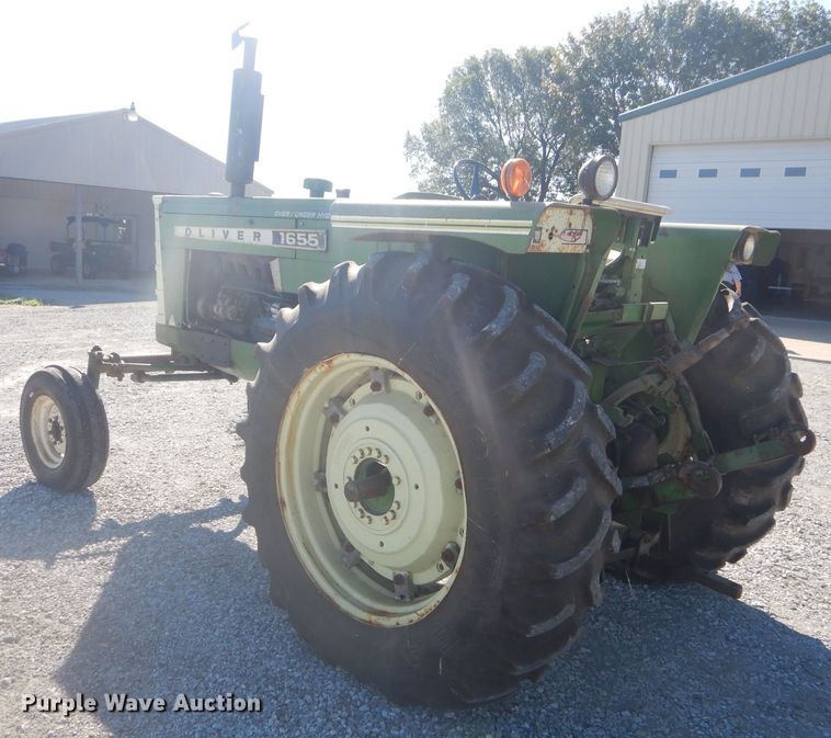 image for item EY9283 Oliver 1655 tractor