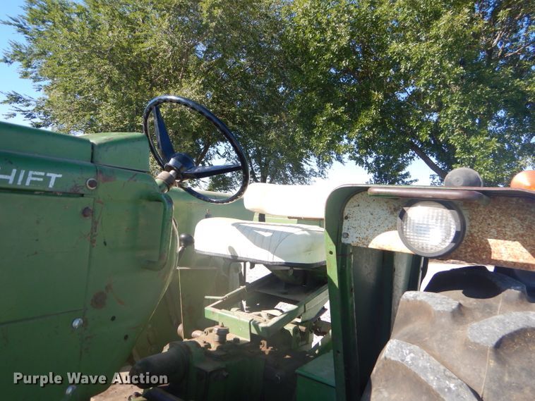 image for item EY9283 Oliver 1655 tractor