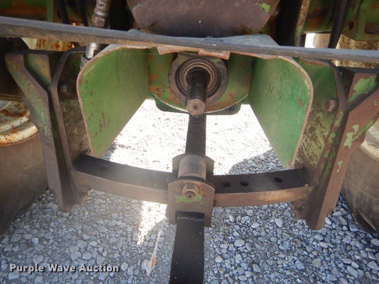 image for item EY9283 Oliver 1655 tractor