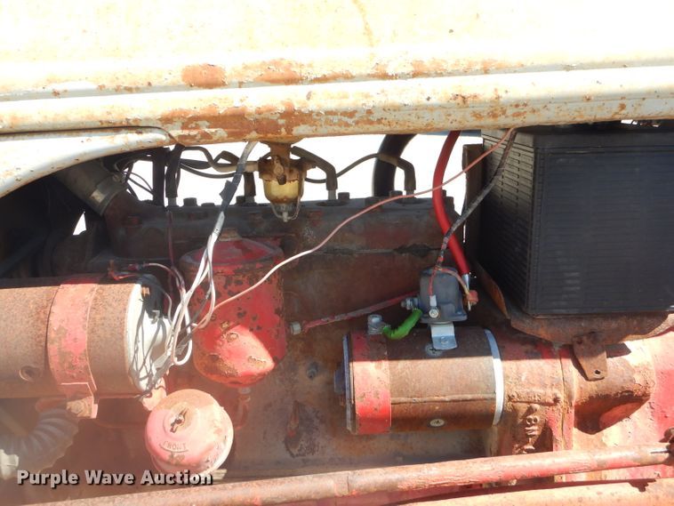 image for item EY9285 1947 Ford 8N tractor