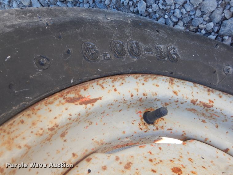 image for item EY9285 1947 Ford 8N tractor