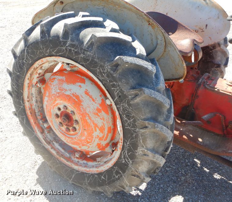 image for item EY9285 1947 Ford 8N tractor