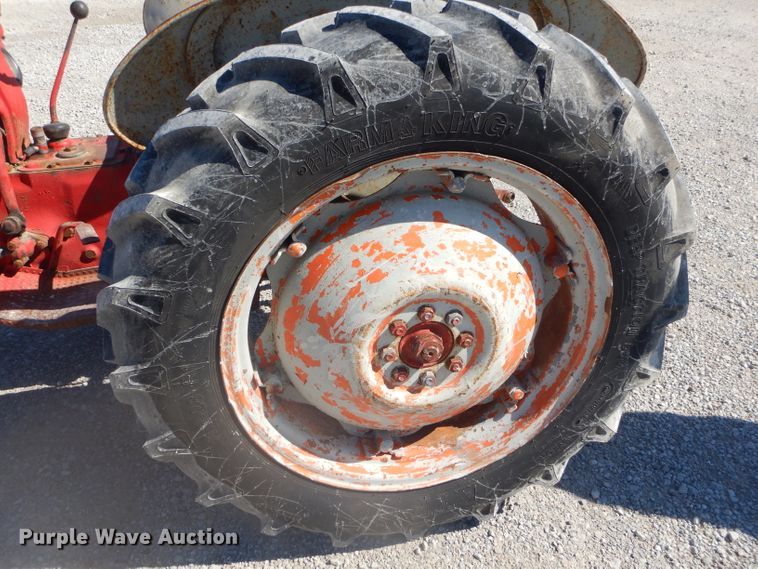 image for item EY9285 1947 Ford 8N tractor