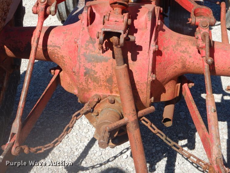 image for item EY9285 1947 Ford 8N tractor