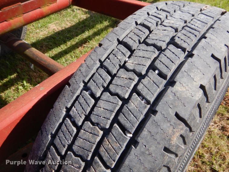 image for item EY9335 Hay bale trailer