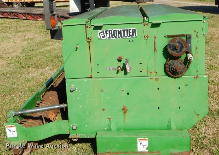 image for item EY9337 Frontier seeder
