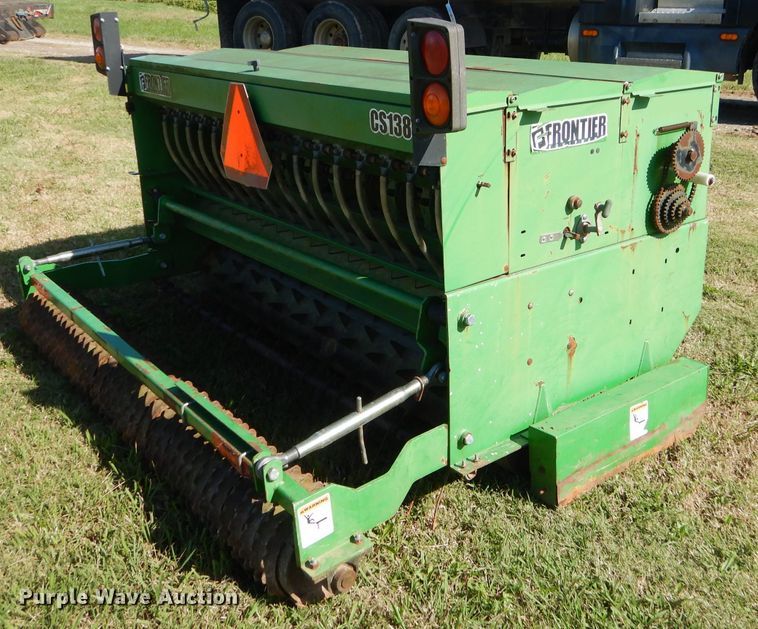 image for item EY9337 Frontier seeder