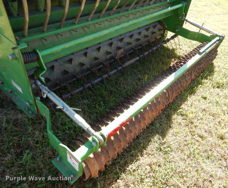 image for item EY9337 Frontier seeder
