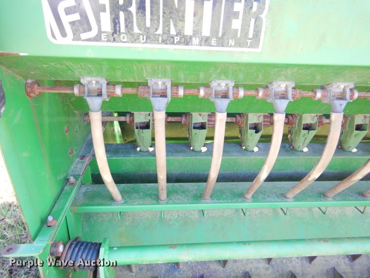 image for item EY9337 Frontier seeder