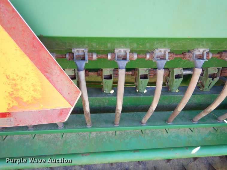 image for item EY9337 Frontier seeder