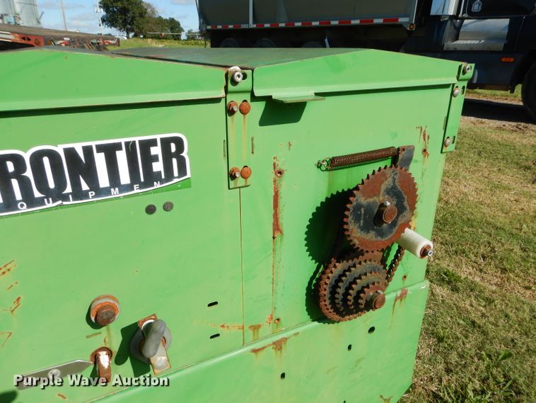 image for item EY9337 Frontier seeder