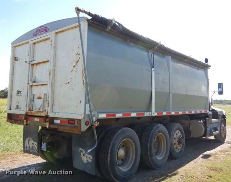 image for item EY9340 1993 Kenworth T600 grain truck