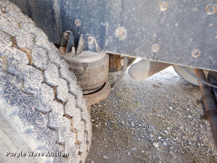 image for item EY9340 1993 Kenworth T600 grain truck