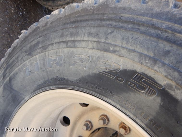 image for item EY9340 1993 Kenworth T600 grain truck