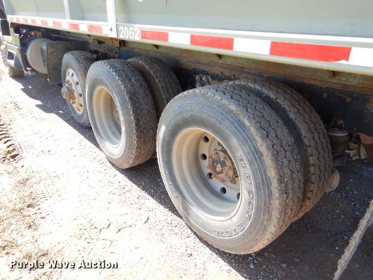 image for item EY9340 1993 Kenworth T600 grain truck