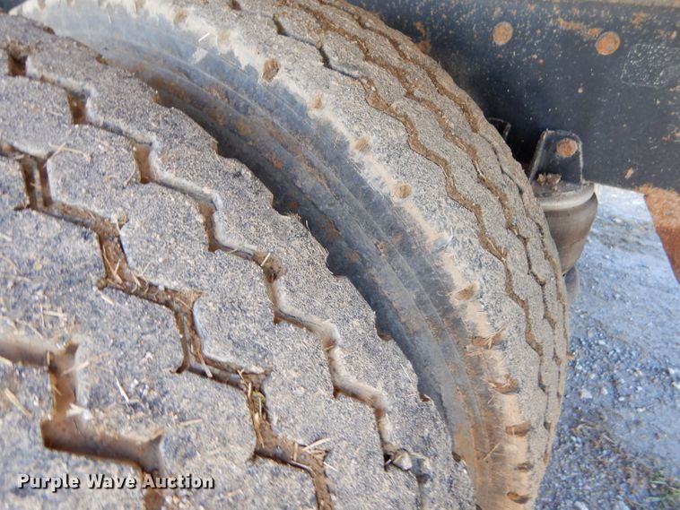 image for item EY9340 1993 Kenworth T600 grain truck