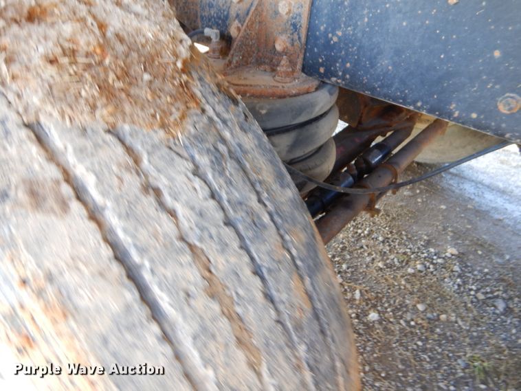 image for item EY9340 1993 Kenworth T600 grain truck