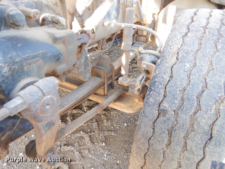 image for item EY9340 1993 Kenworth T600 grain truck