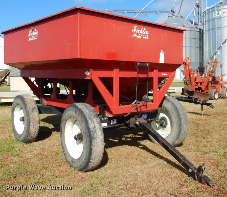 image for item EY9343 Ficklin 435 grain cart