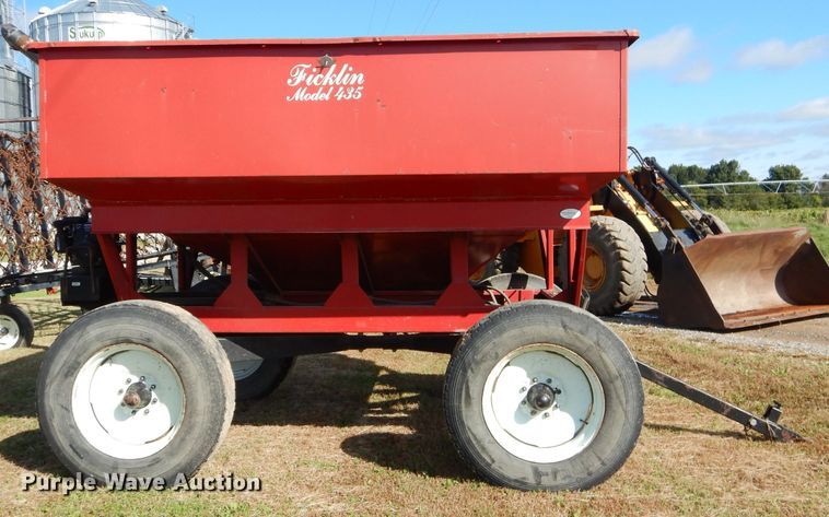 image for item EY9343 Ficklin 435 grain cart
