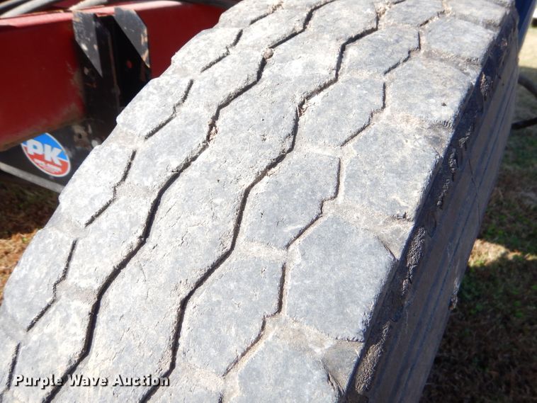 image for item EY9343 Ficklin 435 grain cart