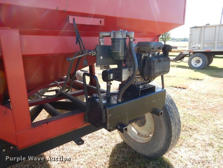 image for item EY9343 Ficklin 435 grain cart