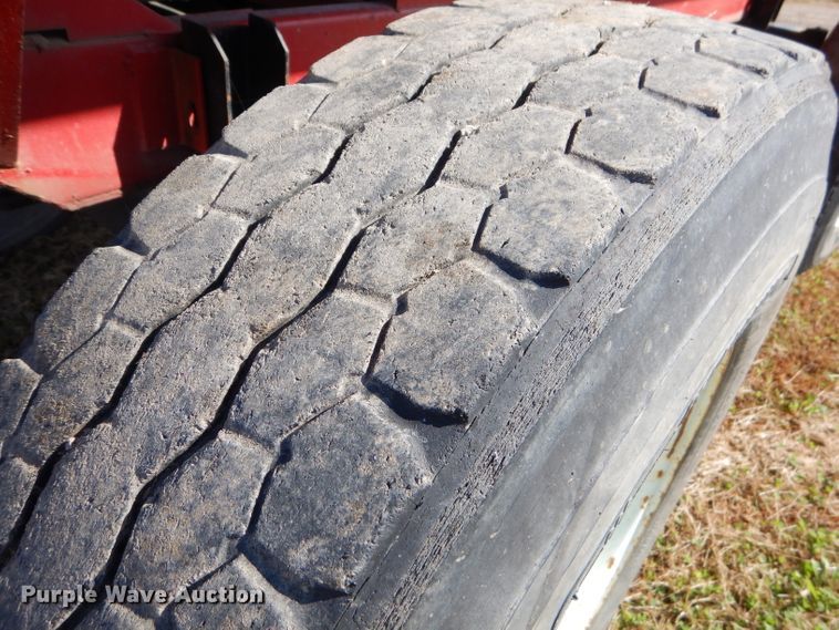 image for item EY9343 Ficklin 435 grain cart