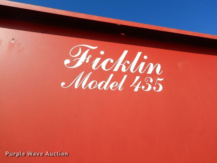 image for item EY9343 Ficklin 435 grain cart