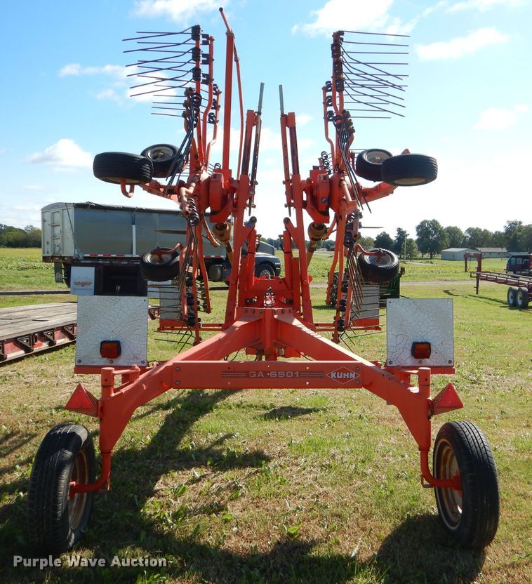 image for item EY9350 Kuhn GA6501 rake