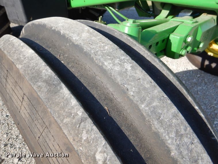 image for item FC9998 1994 John Deere 7800 tractor