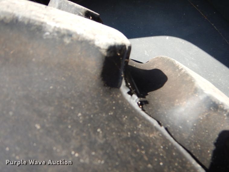 image for item FC9998 1994 John Deere 7800 tractor