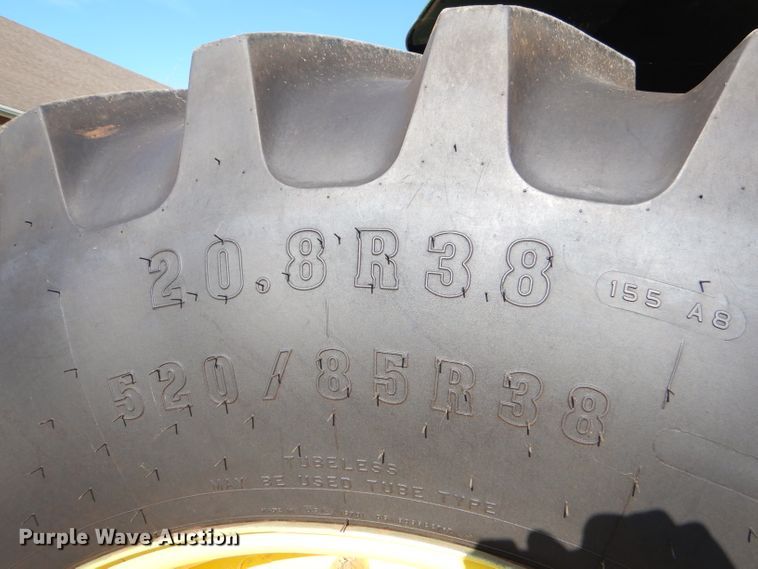 image for item FC9998 1994 John Deere 7800 tractor