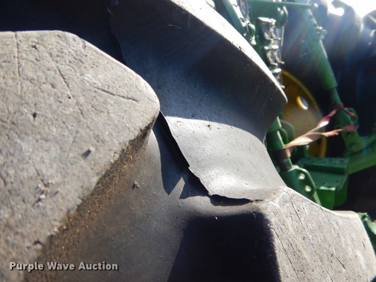 image for item FC9998 1994 John Deere 7800 tractor