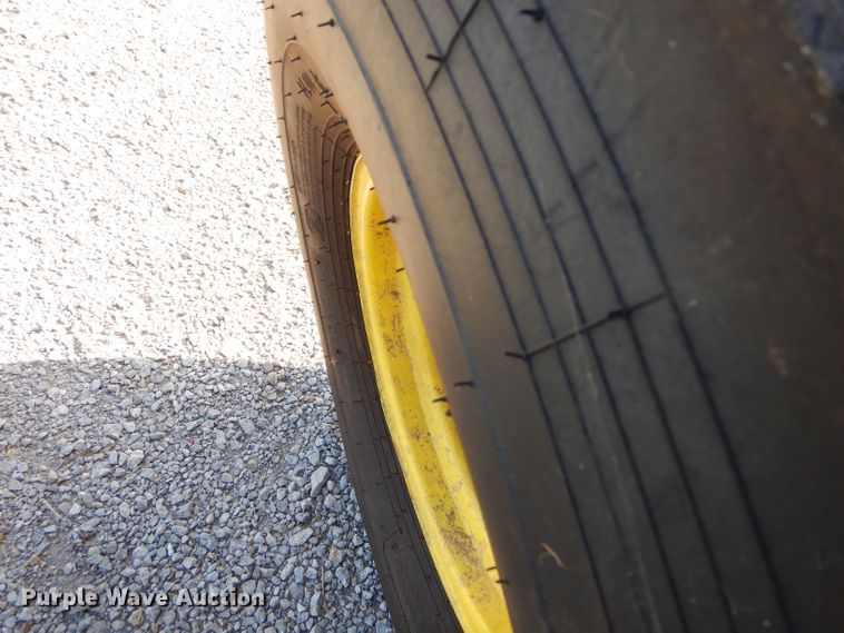 image for item FC9998 1994 John Deere 7800 tractor