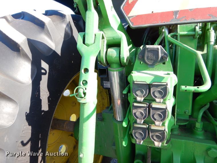 image for item FC9998 1994 John Deere 7800 tractor